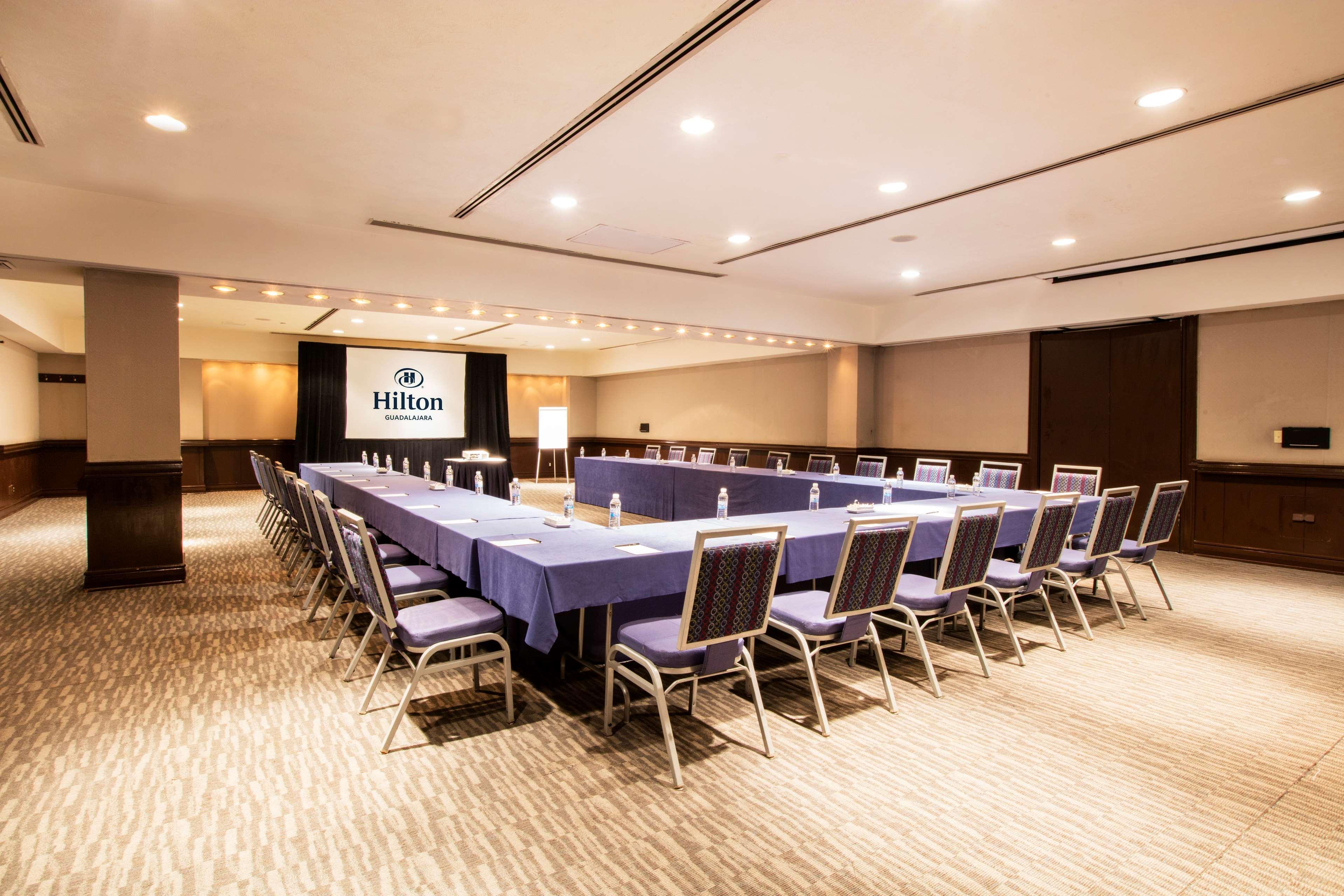 Barcelo Guadalajara Hotell Exteriör bild Meeting room