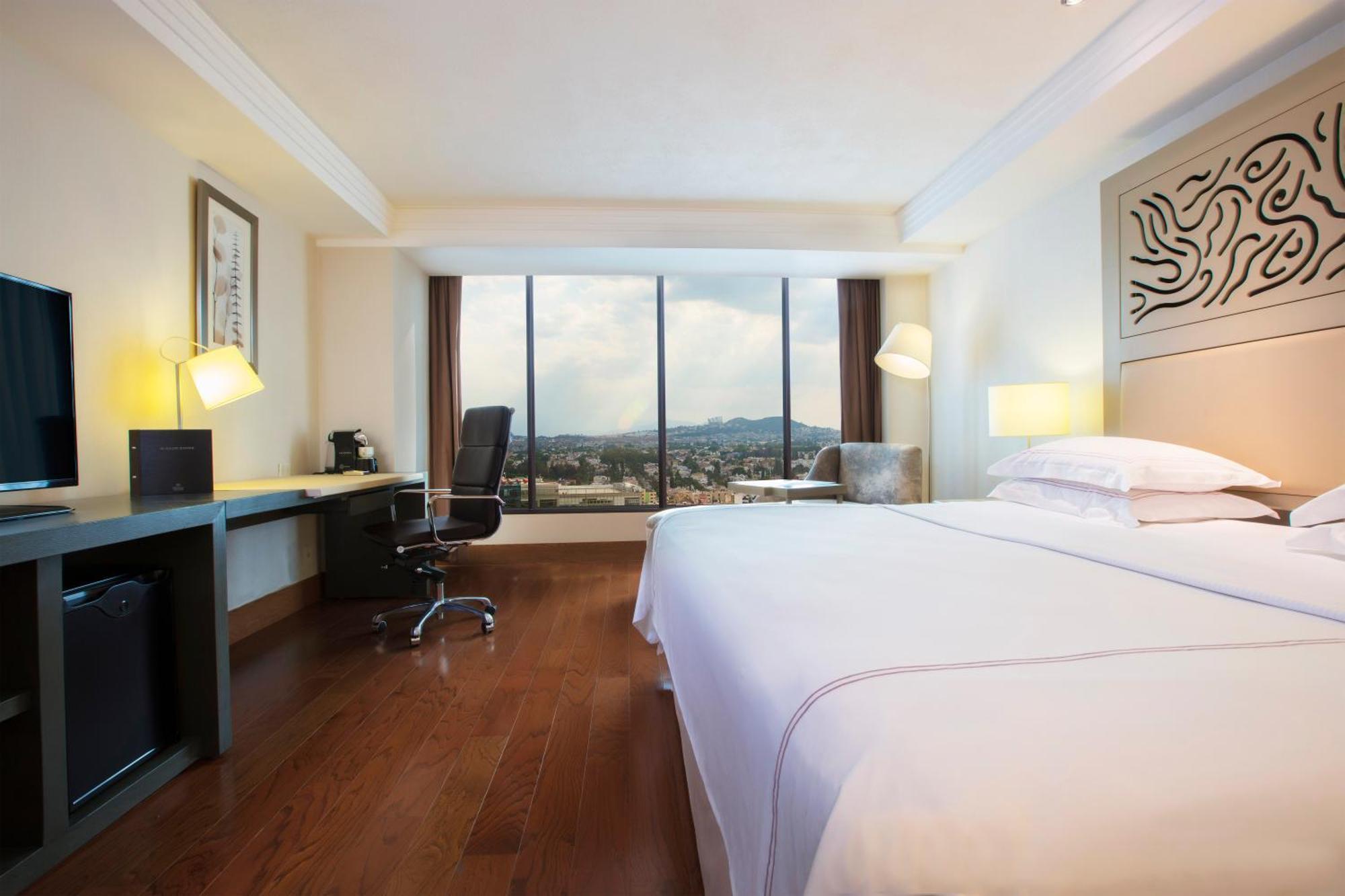 Barcelo Guadalajara Hotell Exteriör bild