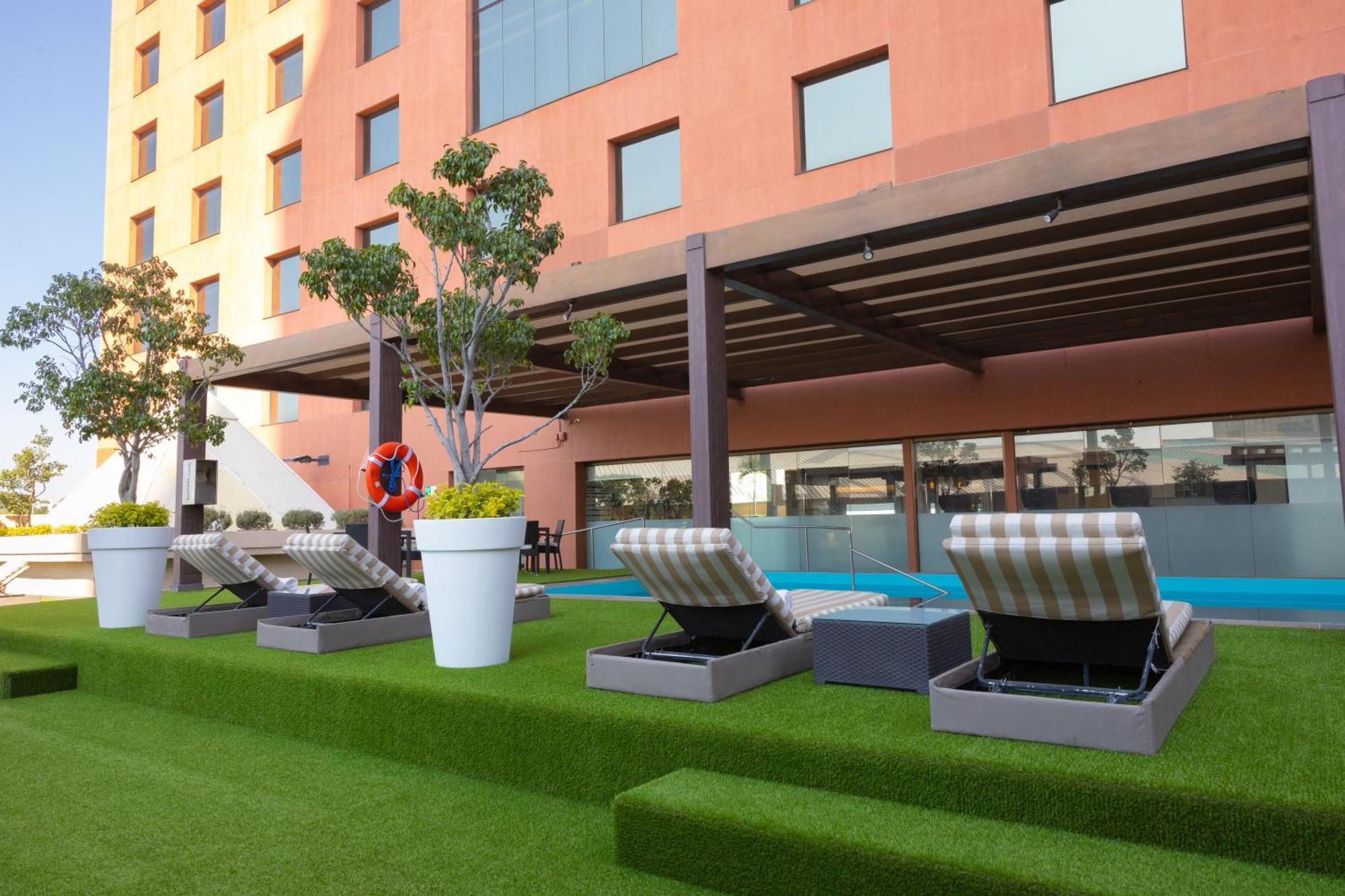 Barcelo Guadalajara Hotell Exteriör bild